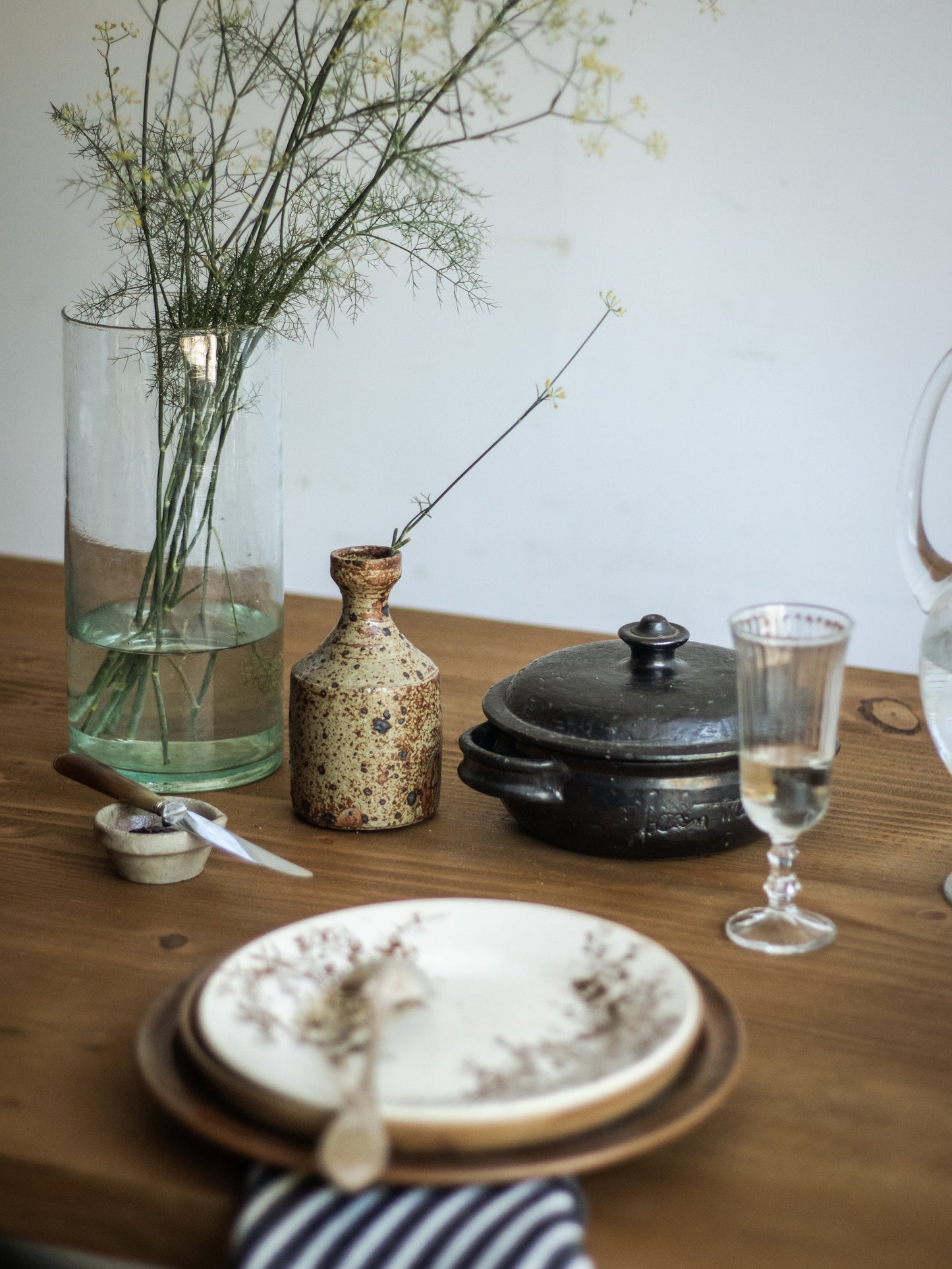 Table à tréteaux ovale en bois récupéré
