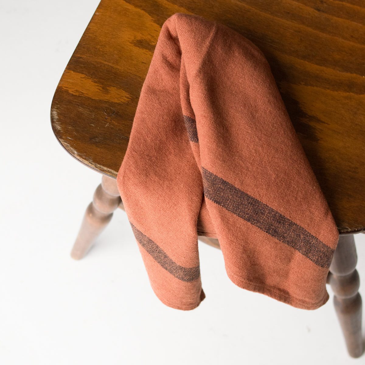 Grande table à manger antique