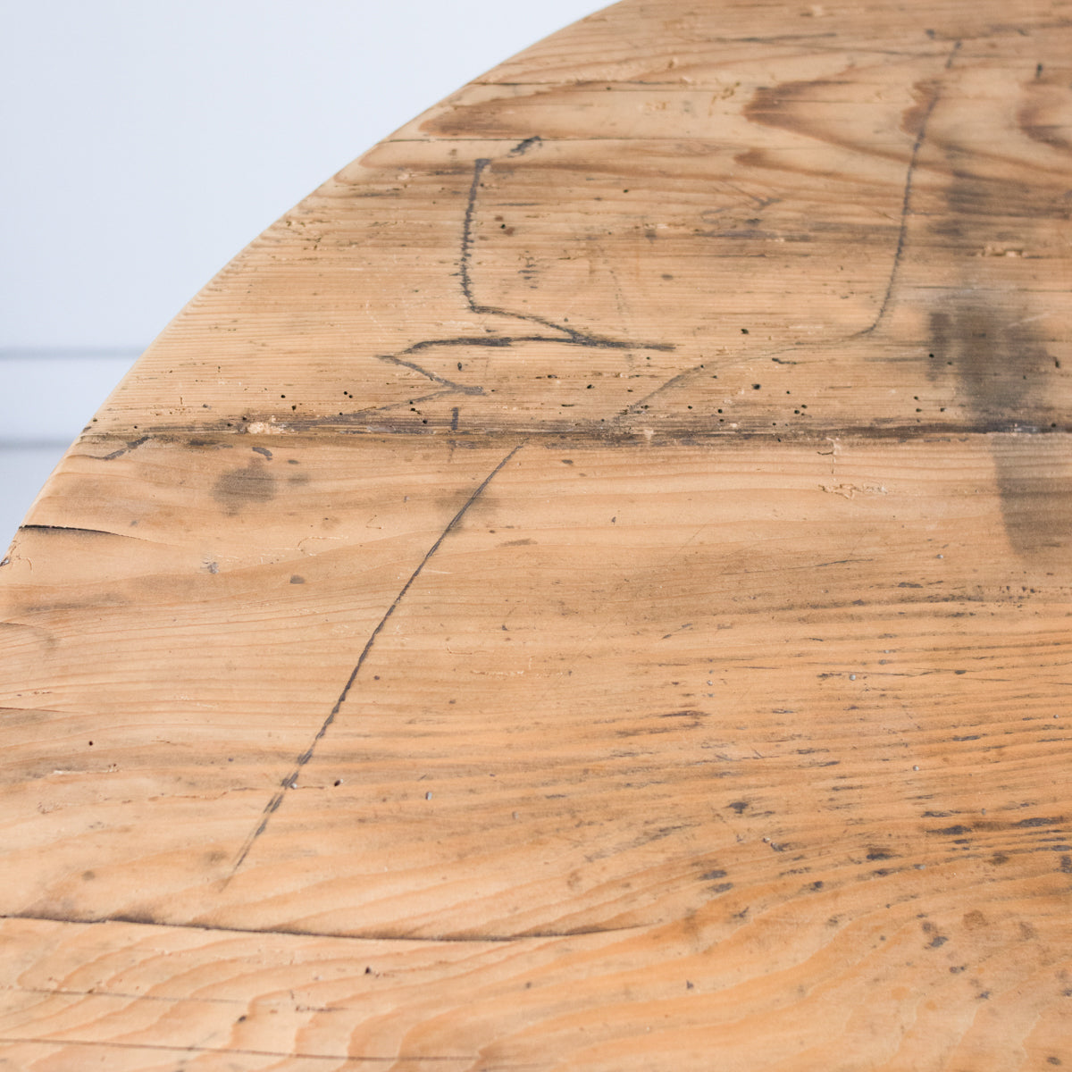 Grande table à manger antique
