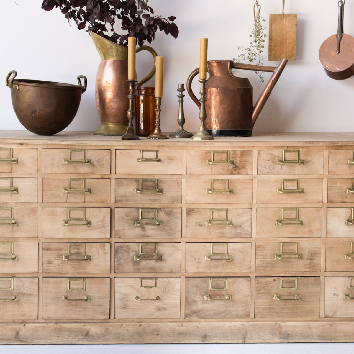 Armoire à mercerie