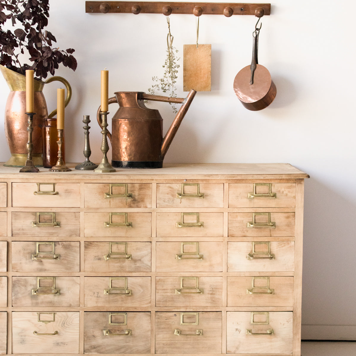 Armoire à mercerie
