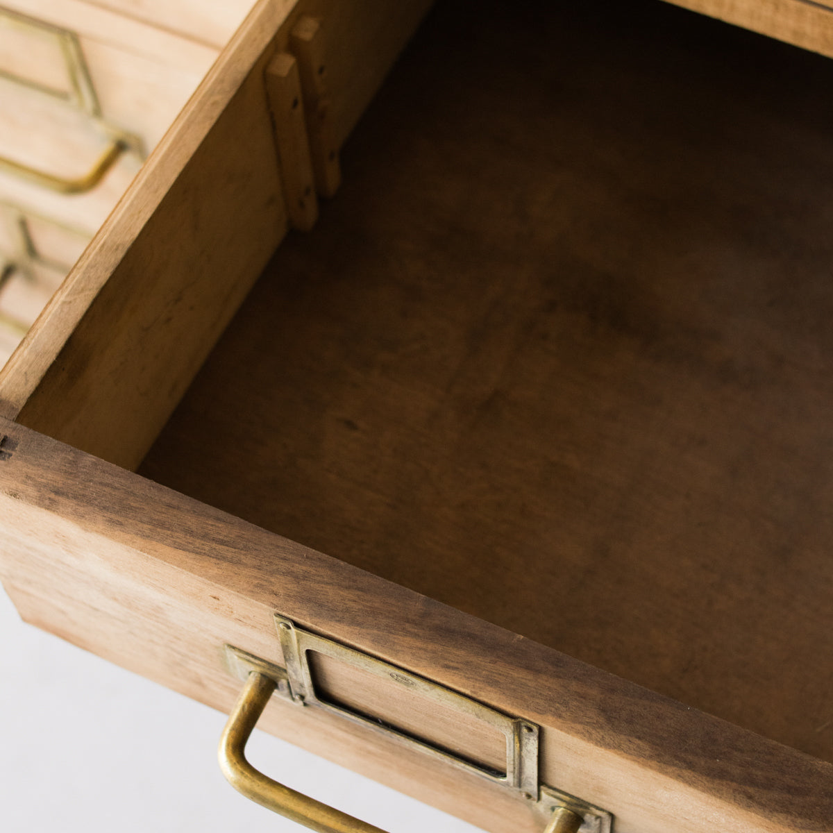 Armoire à mercerie