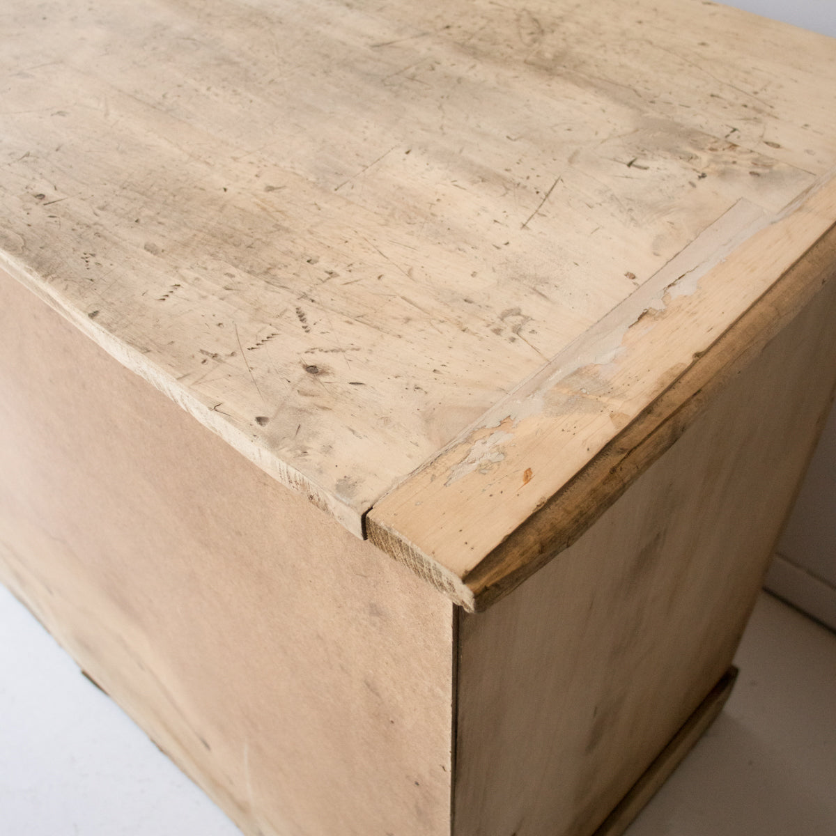 Armoire à mercerie