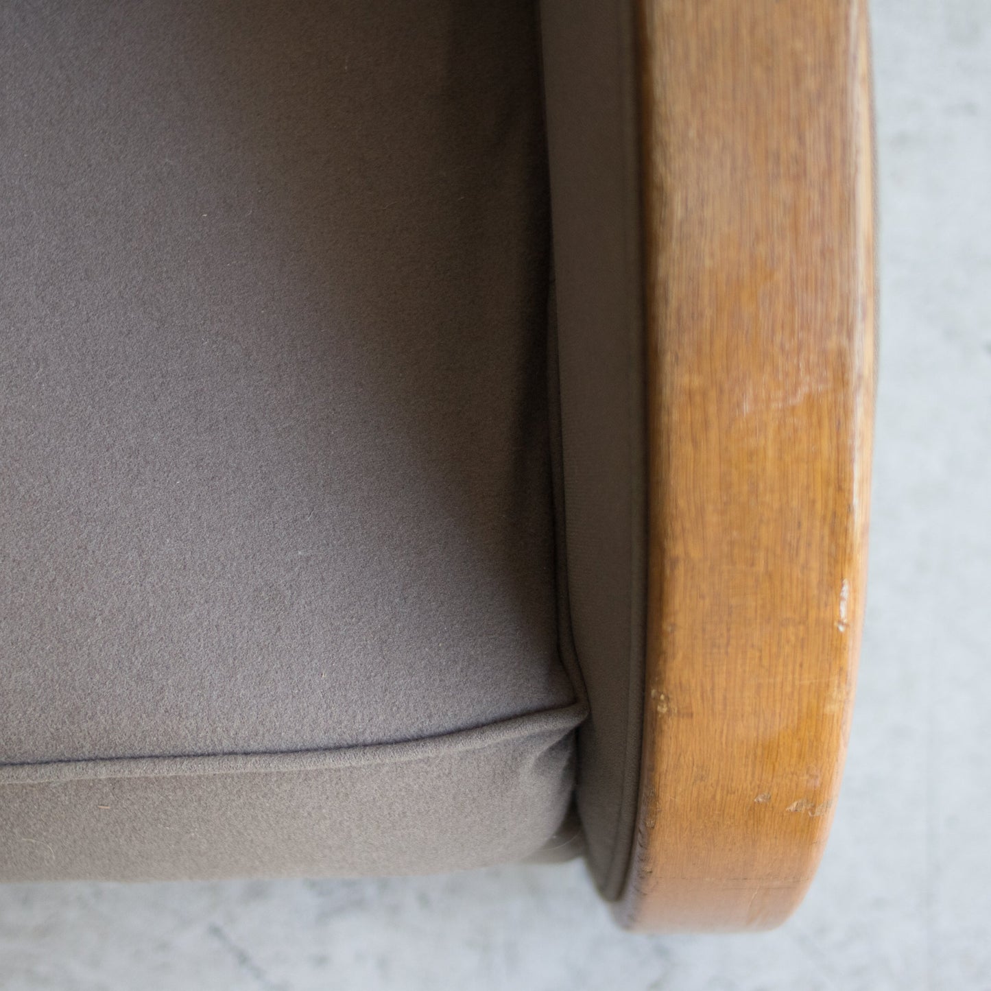 Paire de fauteuils des années 1940
