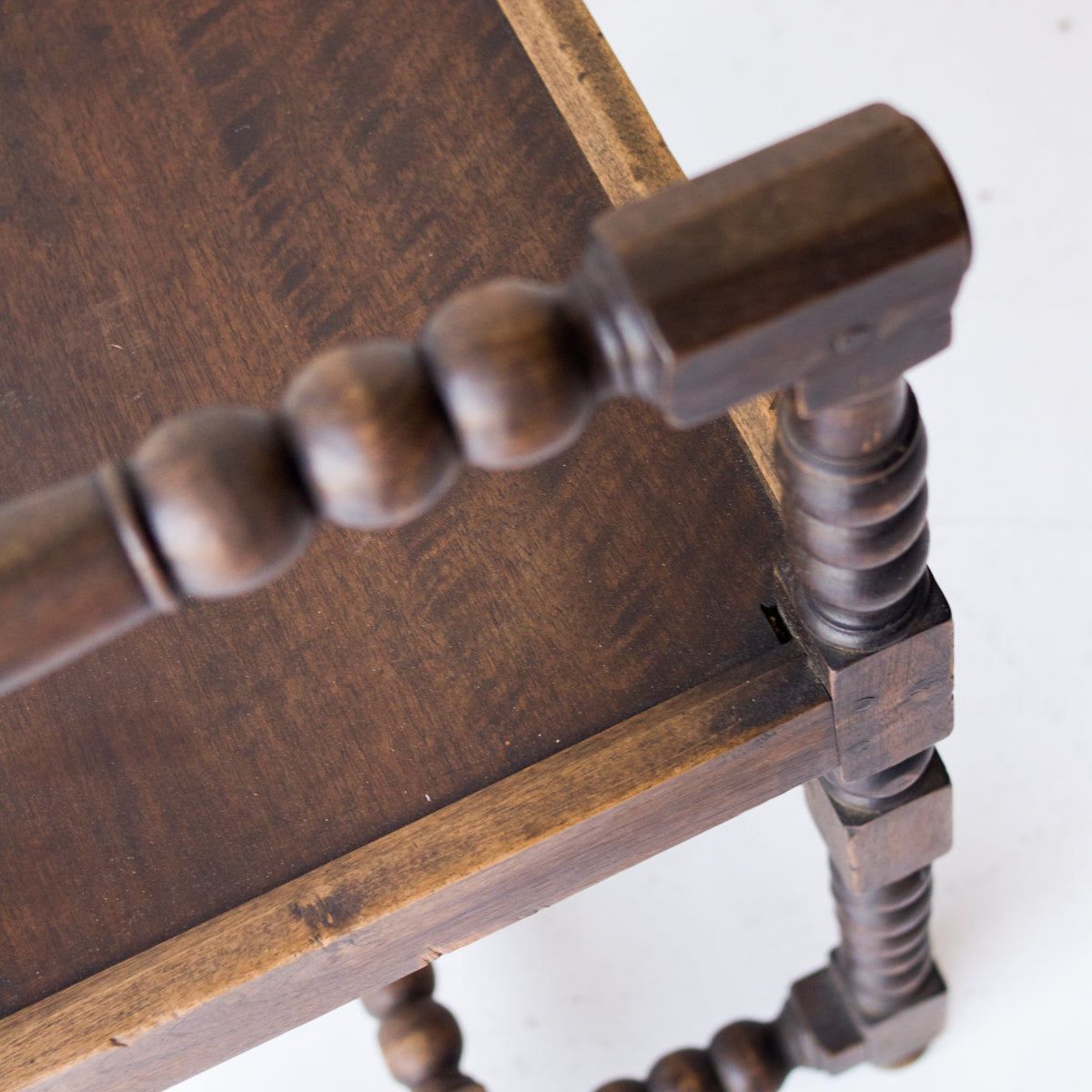 Fauteuil d'appoint primitif