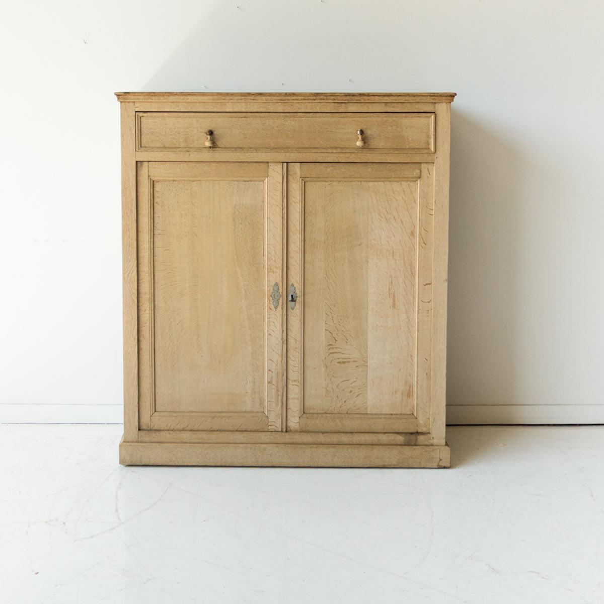 Commode parisienne en chêne