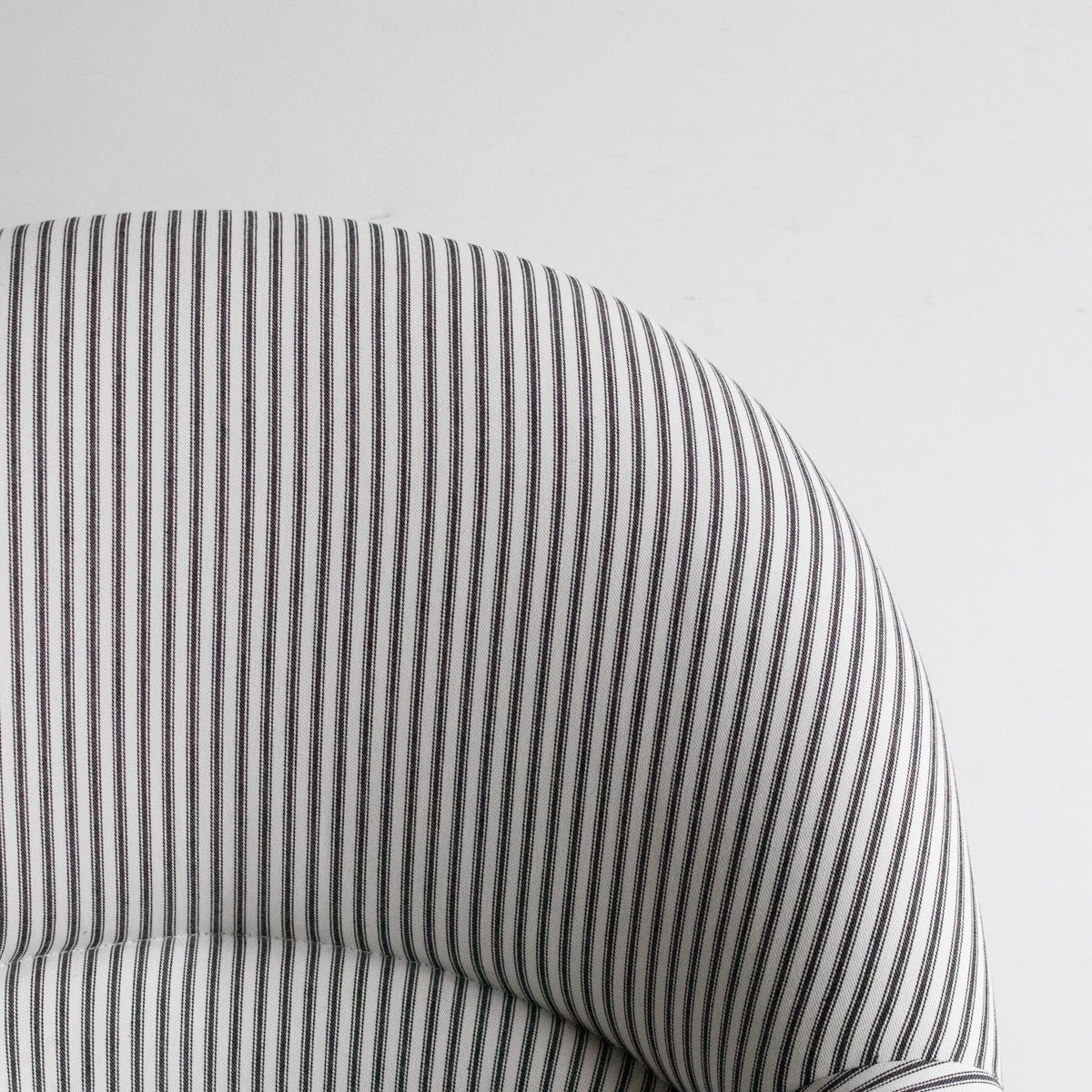 Fauteuil Crapaud vintage | Rayures à coutil