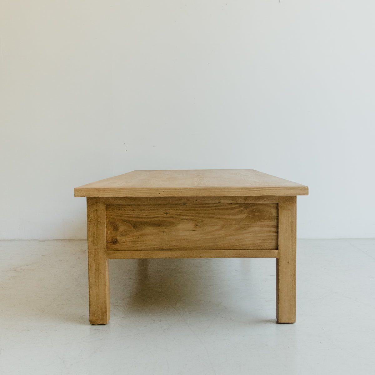 Table basse en planche à pain en bois récupéré