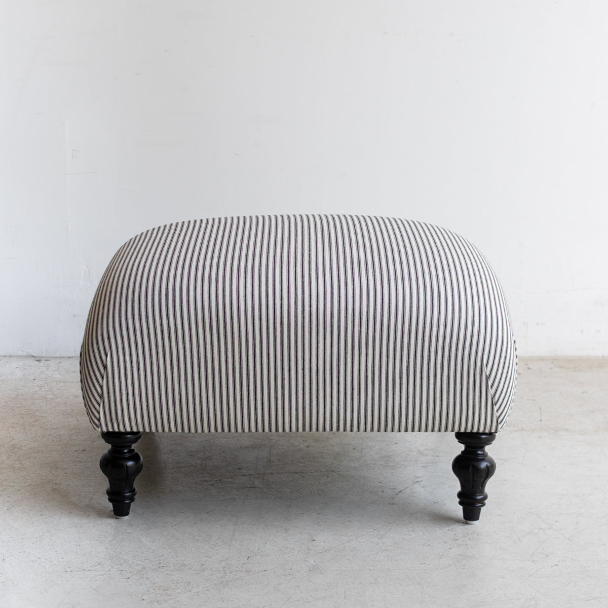Fauteuil et ottoman Bellecour