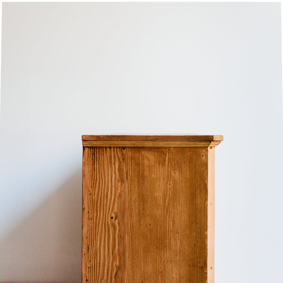 Commode en bois récupéré