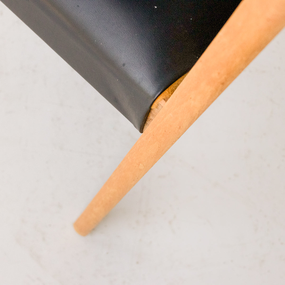 Paire de chaises de salle à manger scandinaves