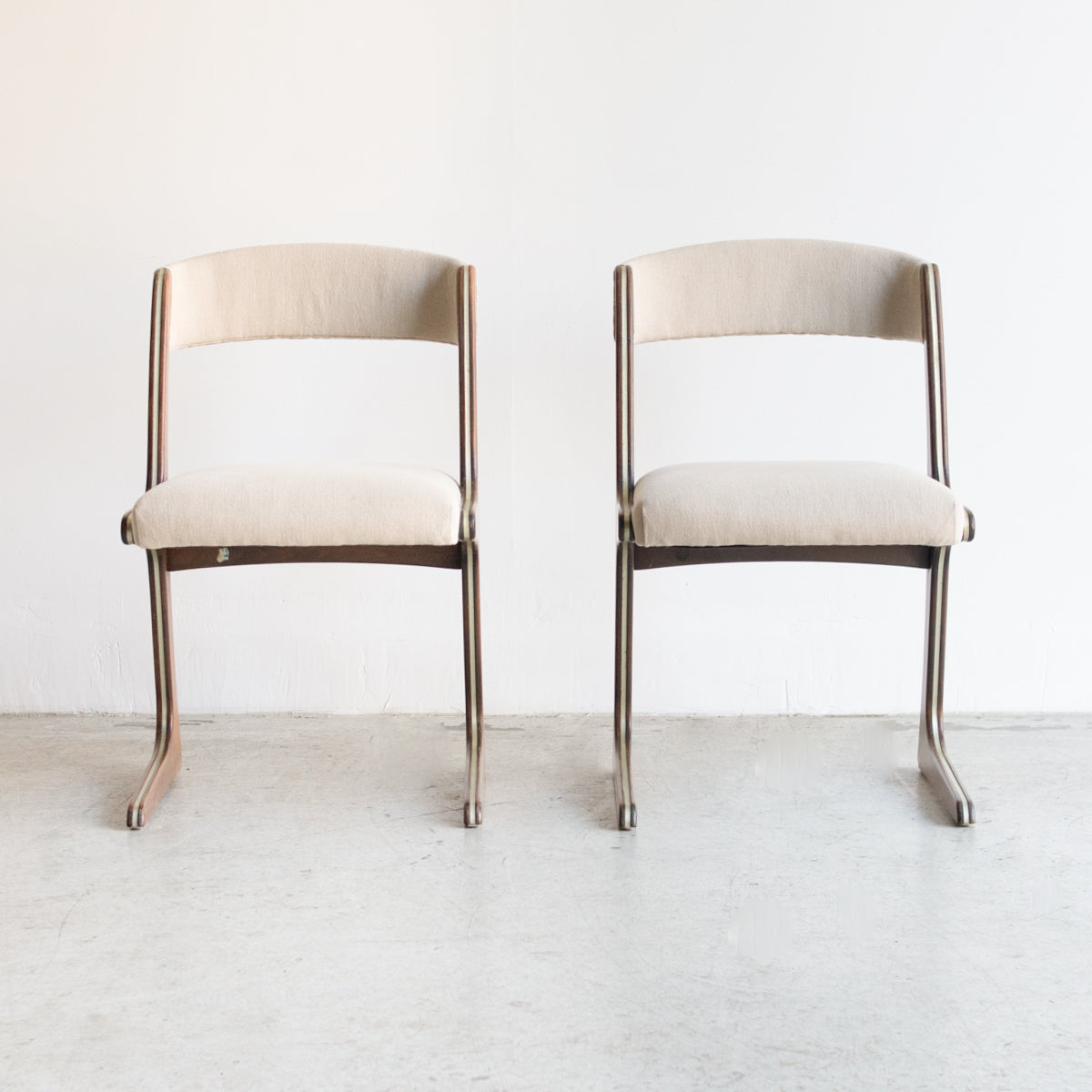 Paire de chaises Baumann Kangaroo