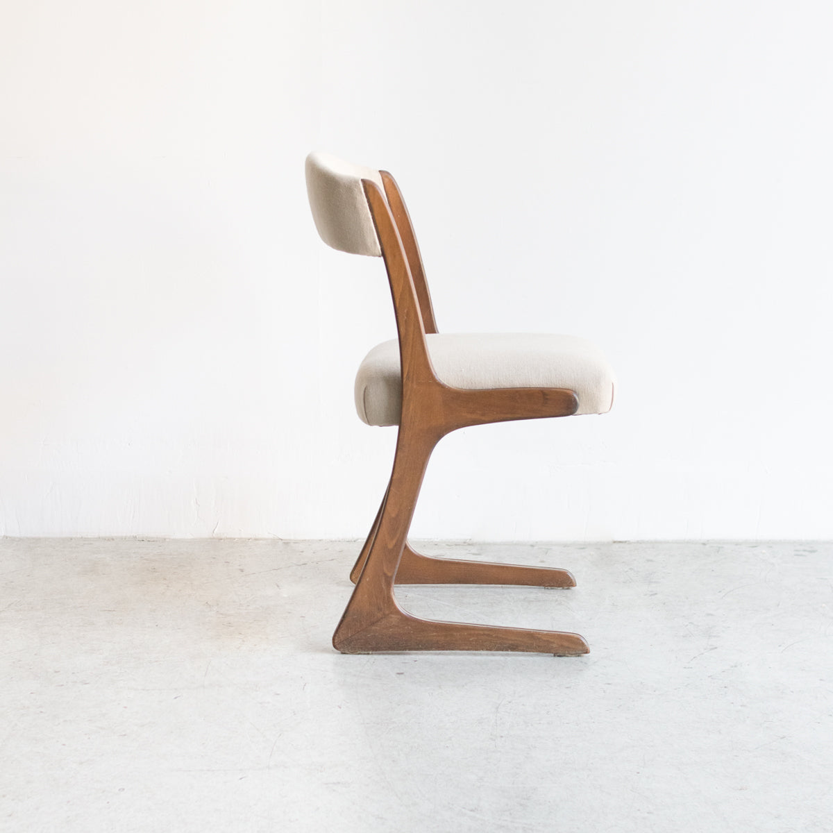 Paire de chaises Baumann Kangaroo