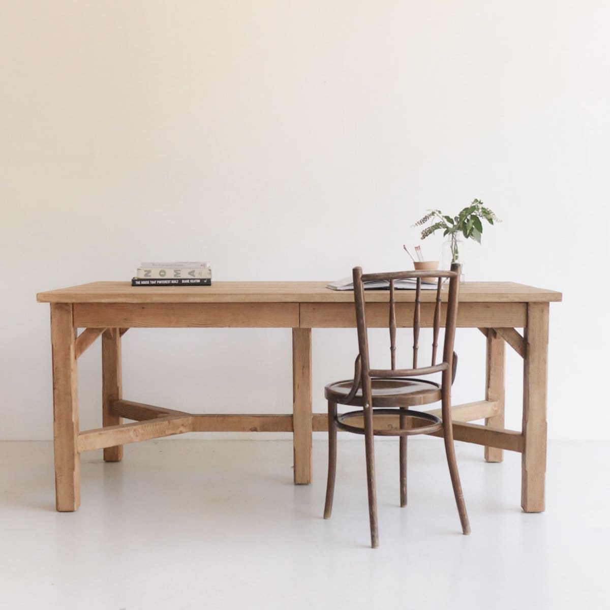 Table de travail en bois récupéré de style ferme