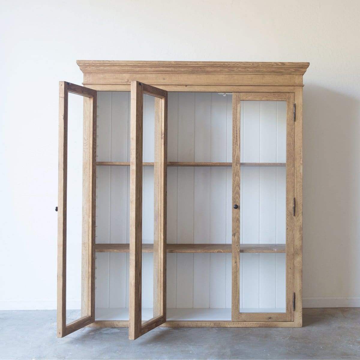 Armoire à porcelaine en bois récupéré