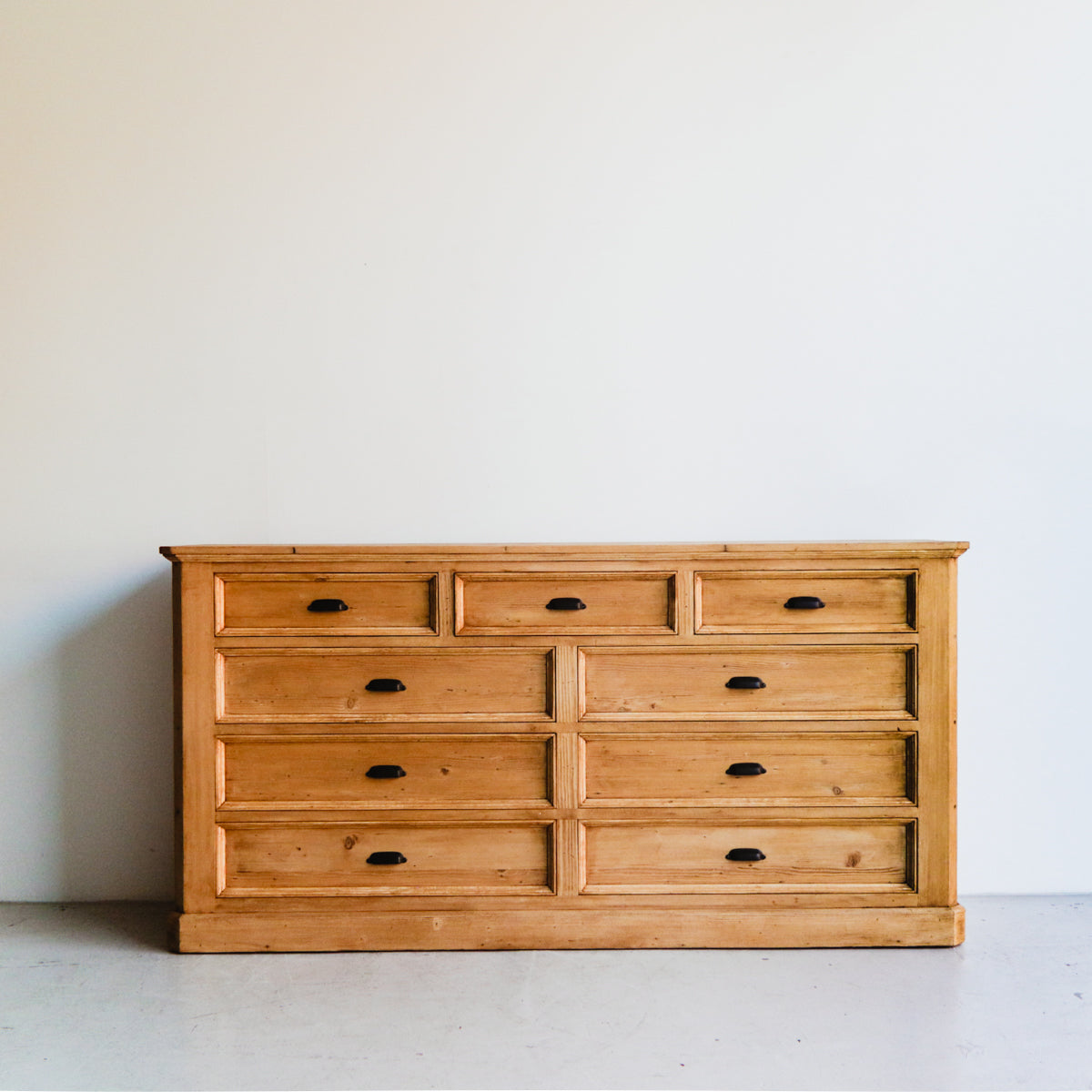 Commode en bois récupéré