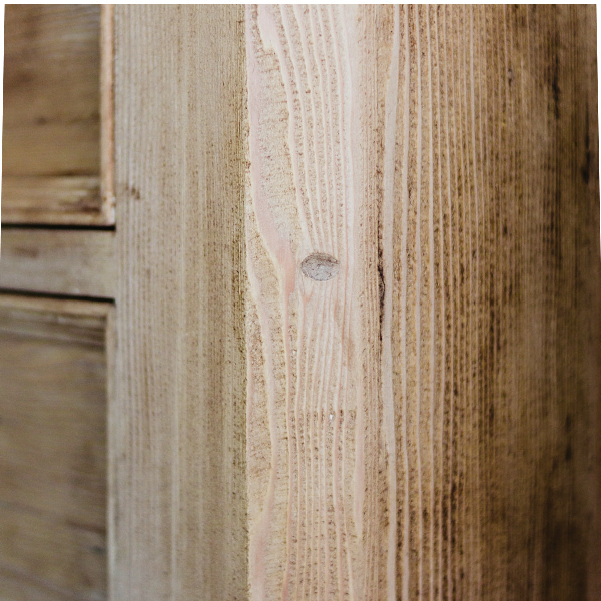 Commode en bois récupéré