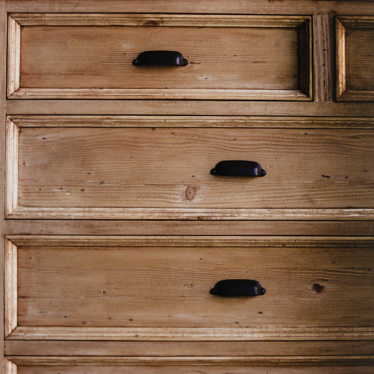 Commode en bois récupéré