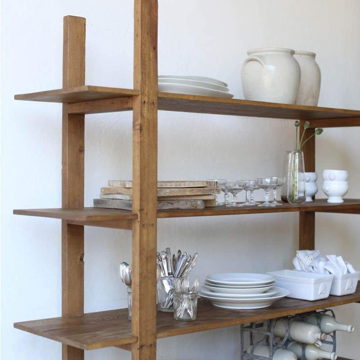 Étagère en bois récupéré