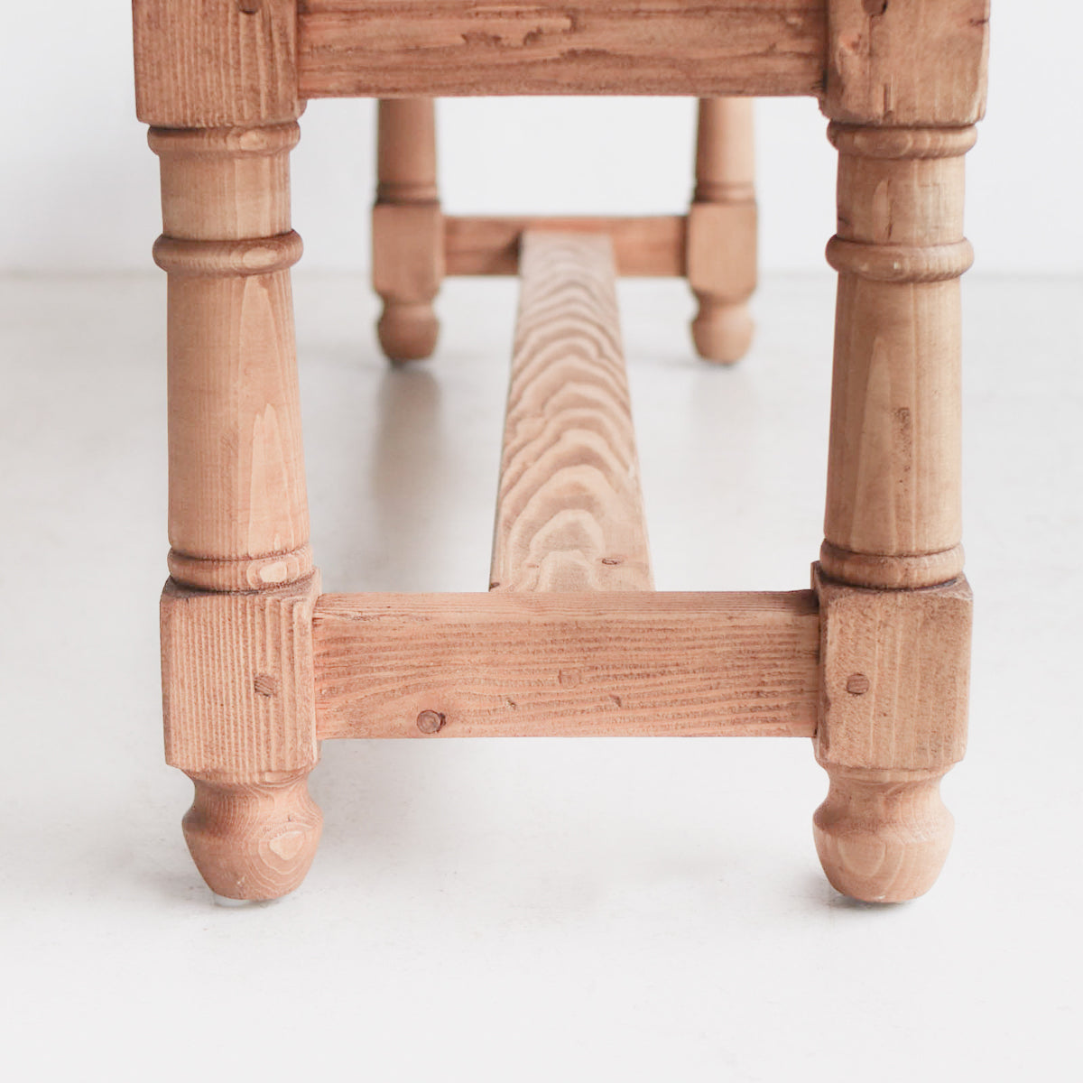 Banc de ferme ovale en bois récupéré
