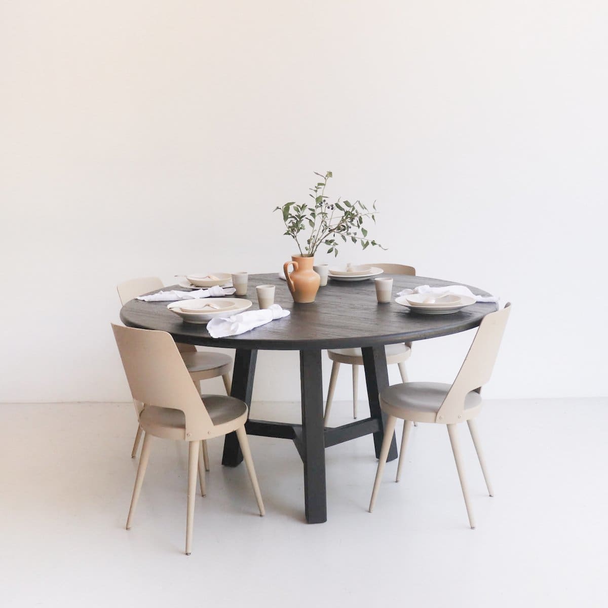Table à manger ronde en bois récupéré