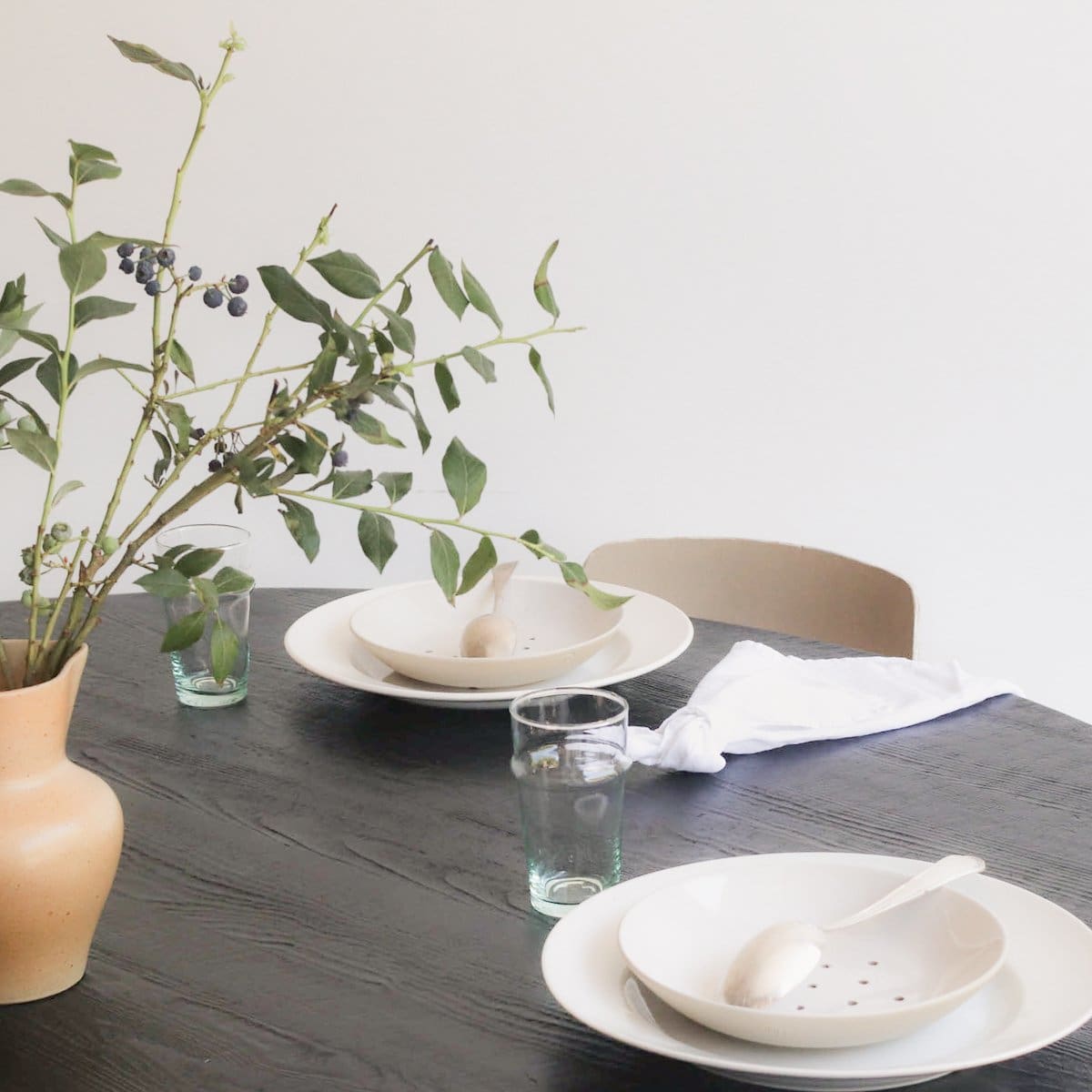 Table à manger ronde en bois récupéré