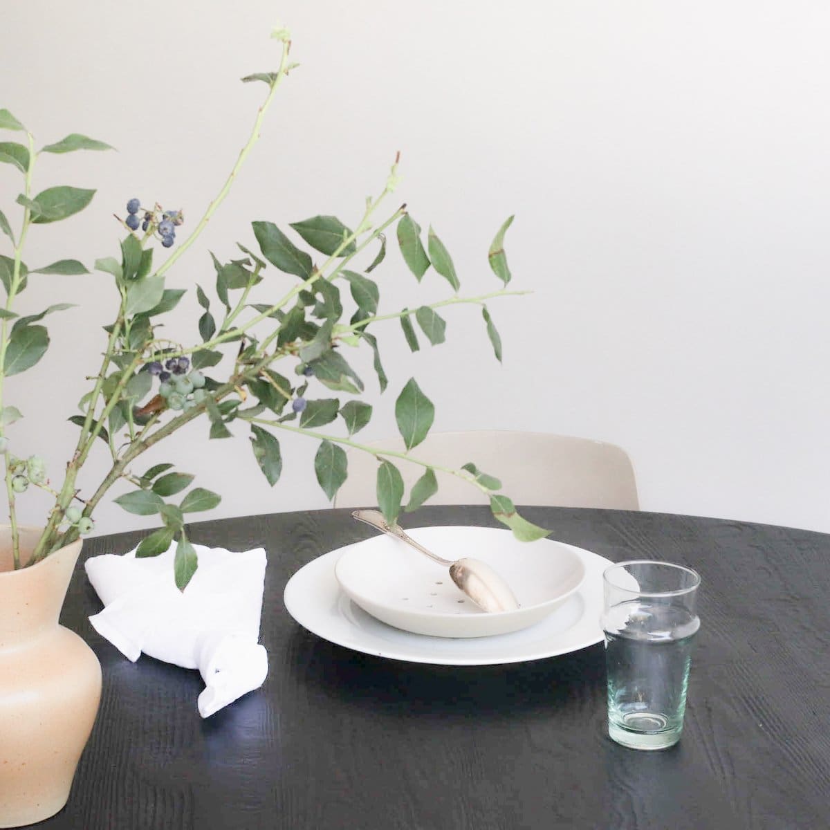 Table à manger ronde en bois récupéré