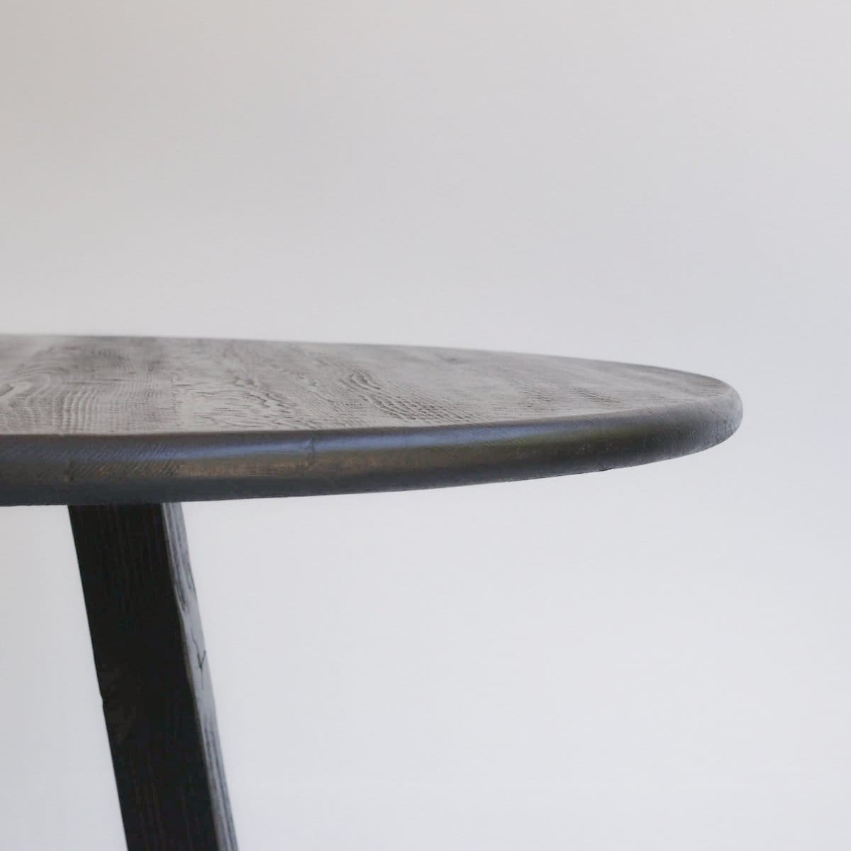 Table à manger ronde en bois récupéré