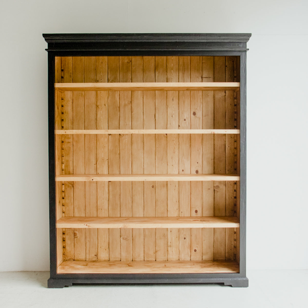 Bibliothèque en bois récupéré Robin