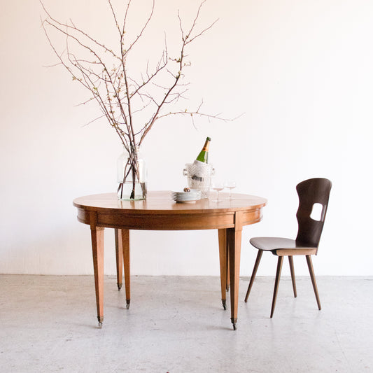 Table Louis XVI avec accents en laiton