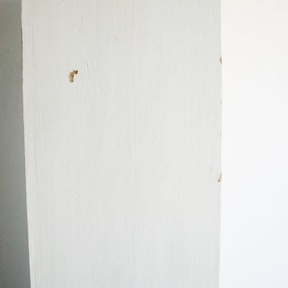 Armoire parisienne peinte