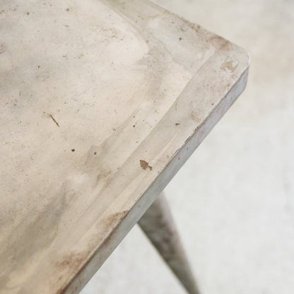 Table Tolix vintage