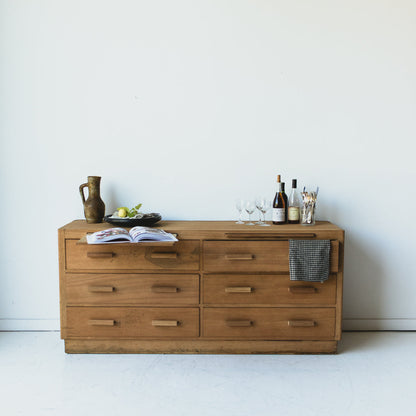 Commode du milieu du siècle avec planches à pain