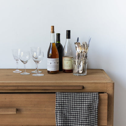 Commode du milieu du siècle avec planches à pain