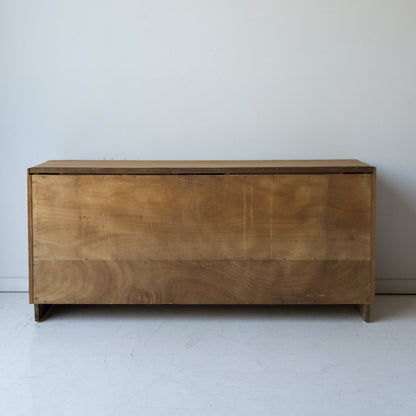 Commode du milieu du siècle avec planches à pain
