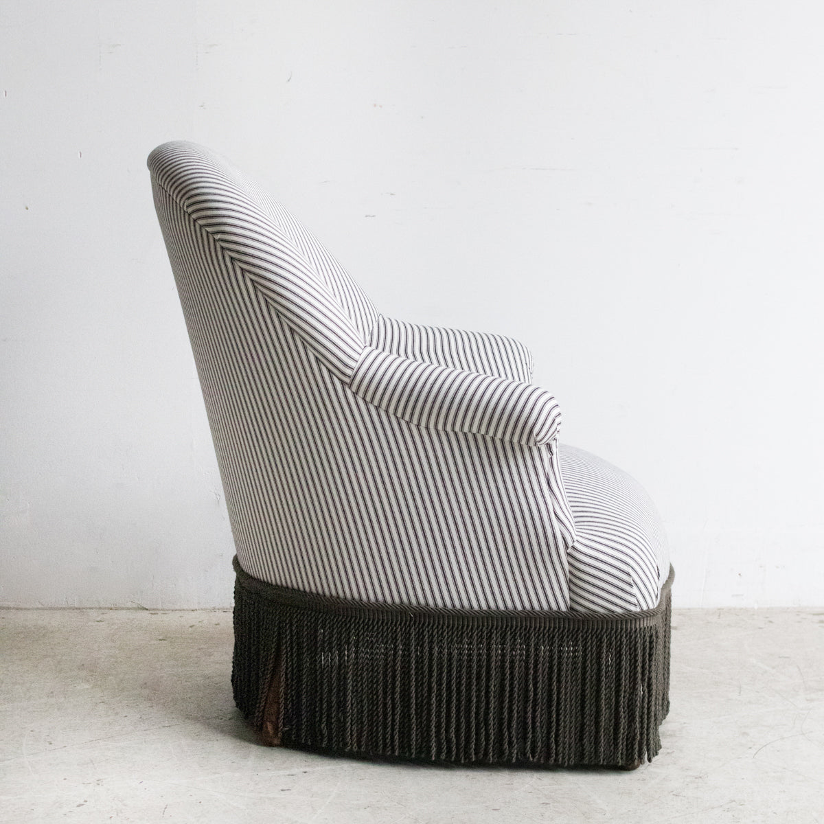 Fauteuil Crapaud vintage | Rayures à coutil