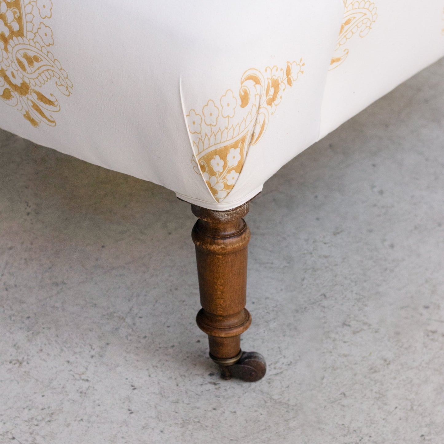 Chaise Napoléon vintage imprimée | Emma Gold