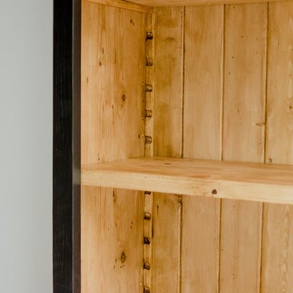 Bibliothèque en bois récupéré Robin