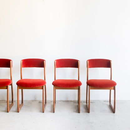 Chaise de salle à manger en velours du milieu du siècle