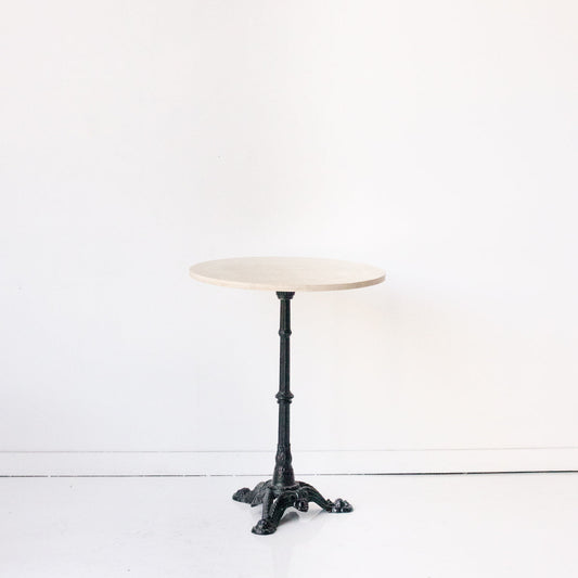 Table sur pied en marbre