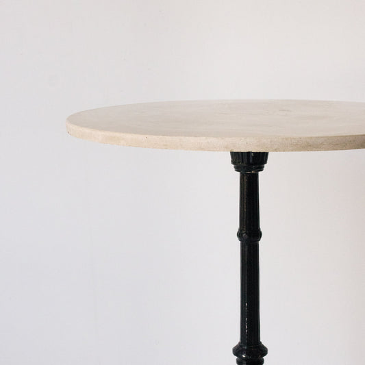 Table sur pied en marbre