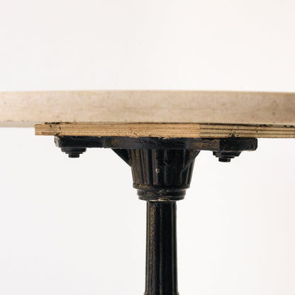 Table sur pied en marbre