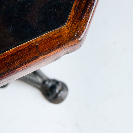 Paire de petites tables de bistrot