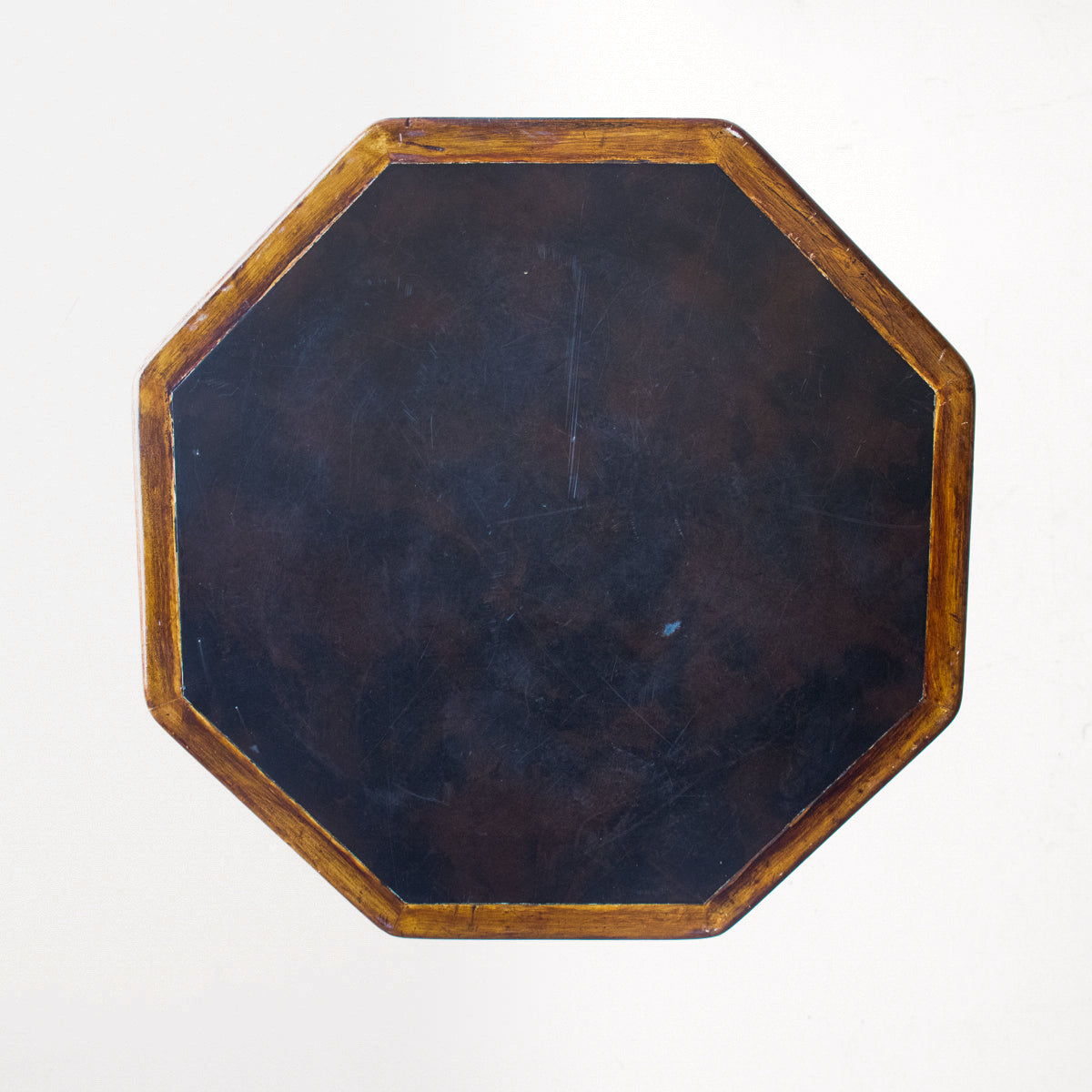 Paire de petites tables de bistrot