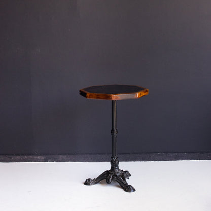Paire de petites tables de bistrot