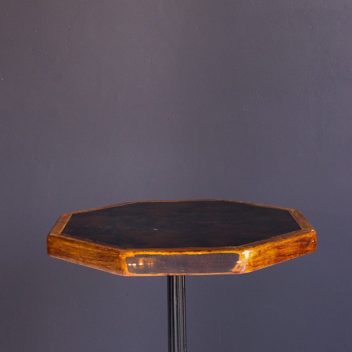 Paire de petites tables de bistrot