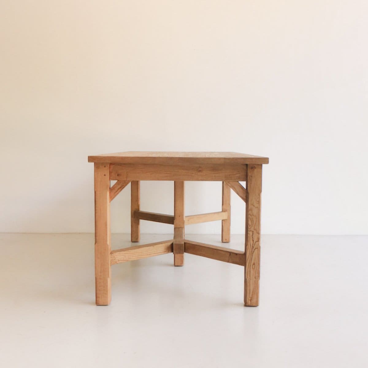 Table de travail en bois récupéré de style ferme