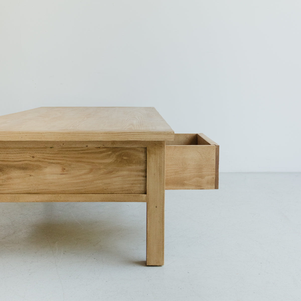 Table basse en planche à pain en bois récupéré