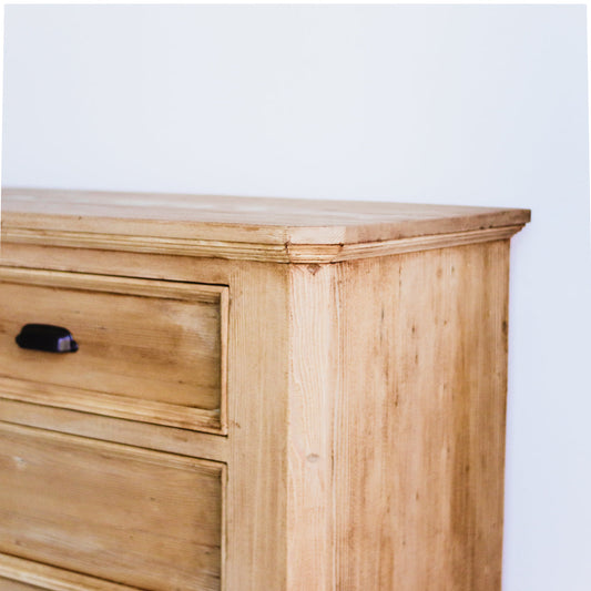 Commode en bois récupéré