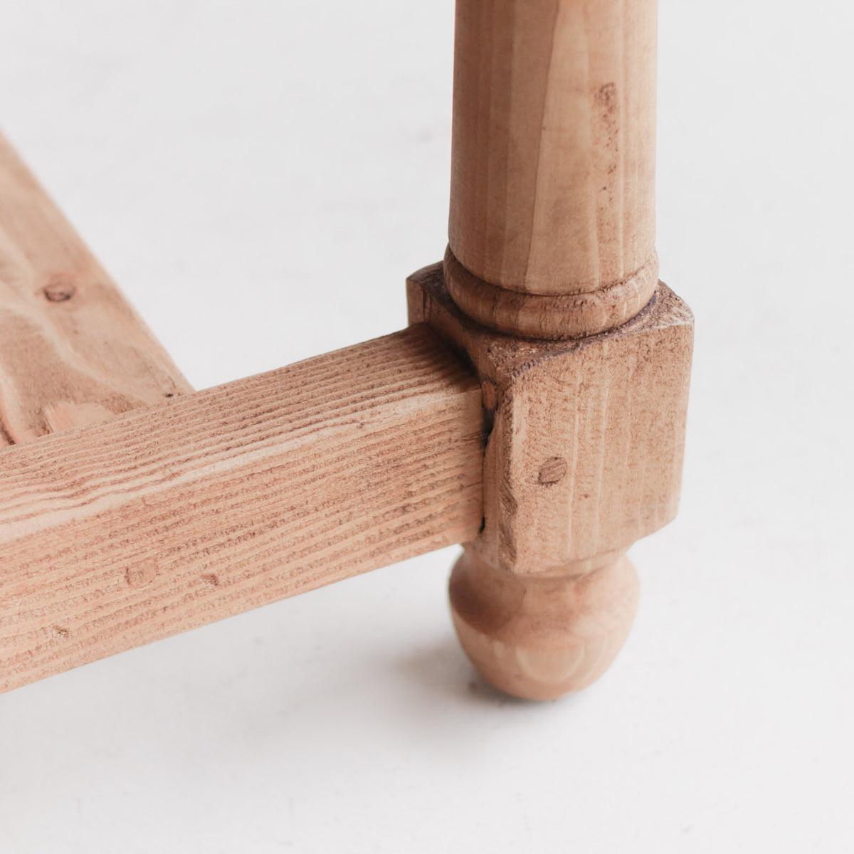 Banc de ferme ovale en bois récupéré